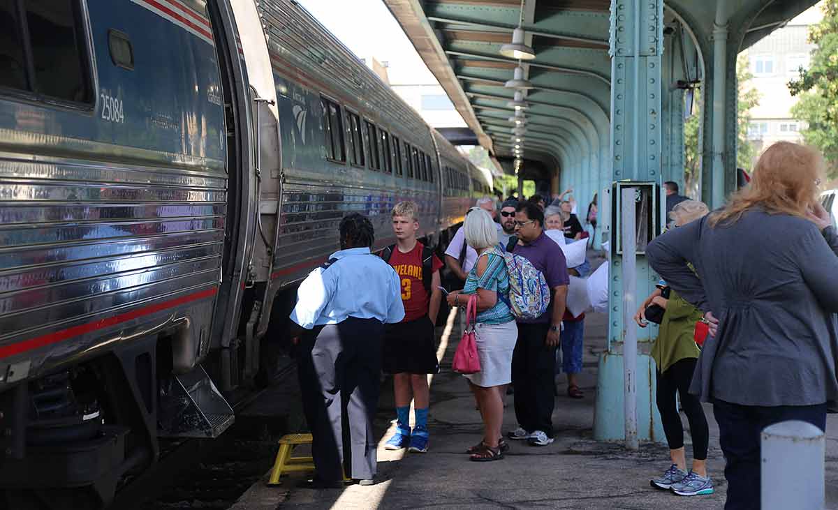 The Lake Shore Limited boarding new passengers at Toledo, Ohio