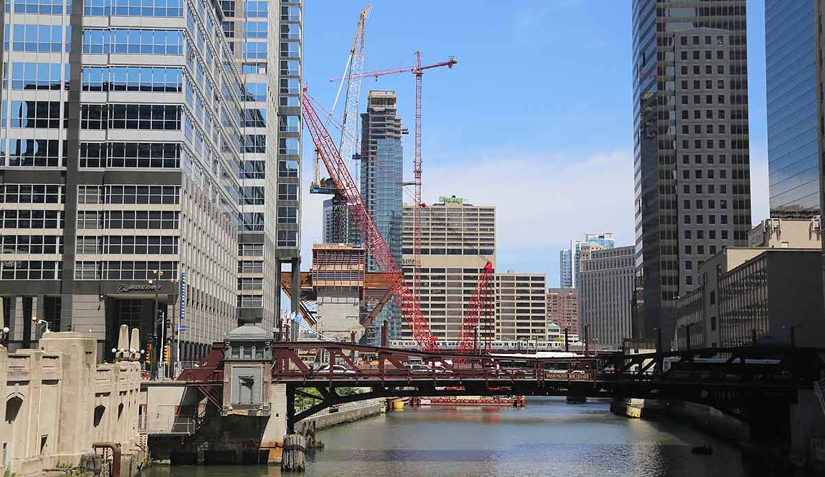 Chicago River from the Madison Street bridge -